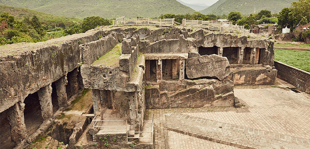 buddhist-caveuperkot-groups-img